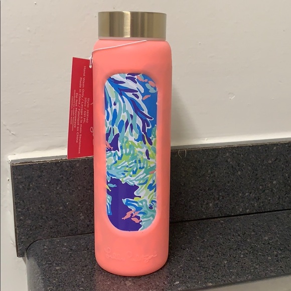 Lilly Pulitzer Accessories - Lilly Pulitzer Glass Water Bottle
